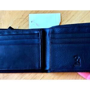 NEW Guess Men's Black Leather Wallet Bifold Bookfold Passcase Photo Credit Card